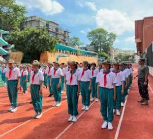 图8 整齐的队列