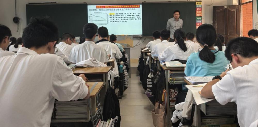 Screenshot_20251219_154843_com.huawei.photos_edit