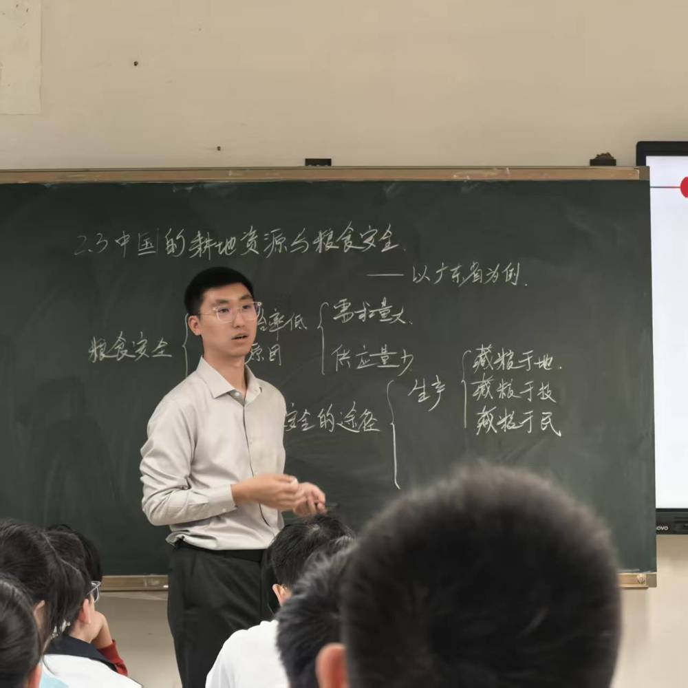 653d0b37e241ce097e44b4969e43e72f